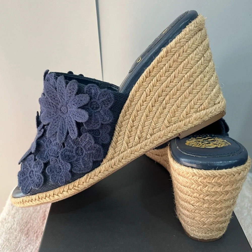 Vince Camuto‎ Navy Blue Floral Wedge Sandals Espadrille Slip-On New